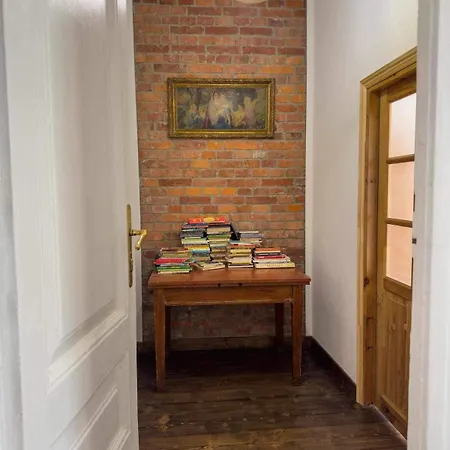 Kamienica W Centrum 아파트